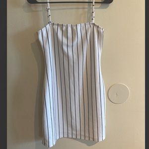 Pinstripe mini sleeveless dress 💕